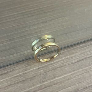 Solid gold with diamond ring